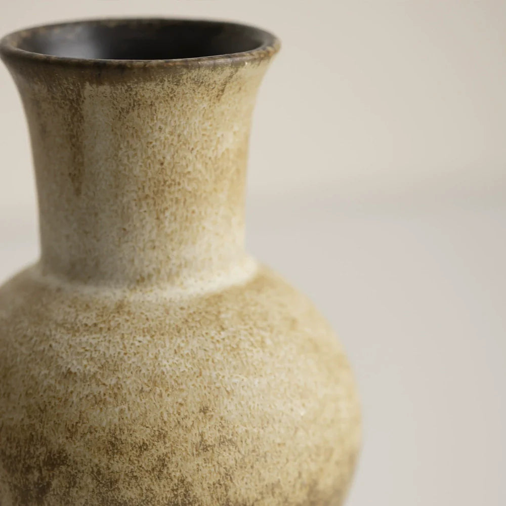 Japanese Ceramic Vase Retro Flower Arrangement Ornament Kiln-Changed Coarse Pottery Beauty.