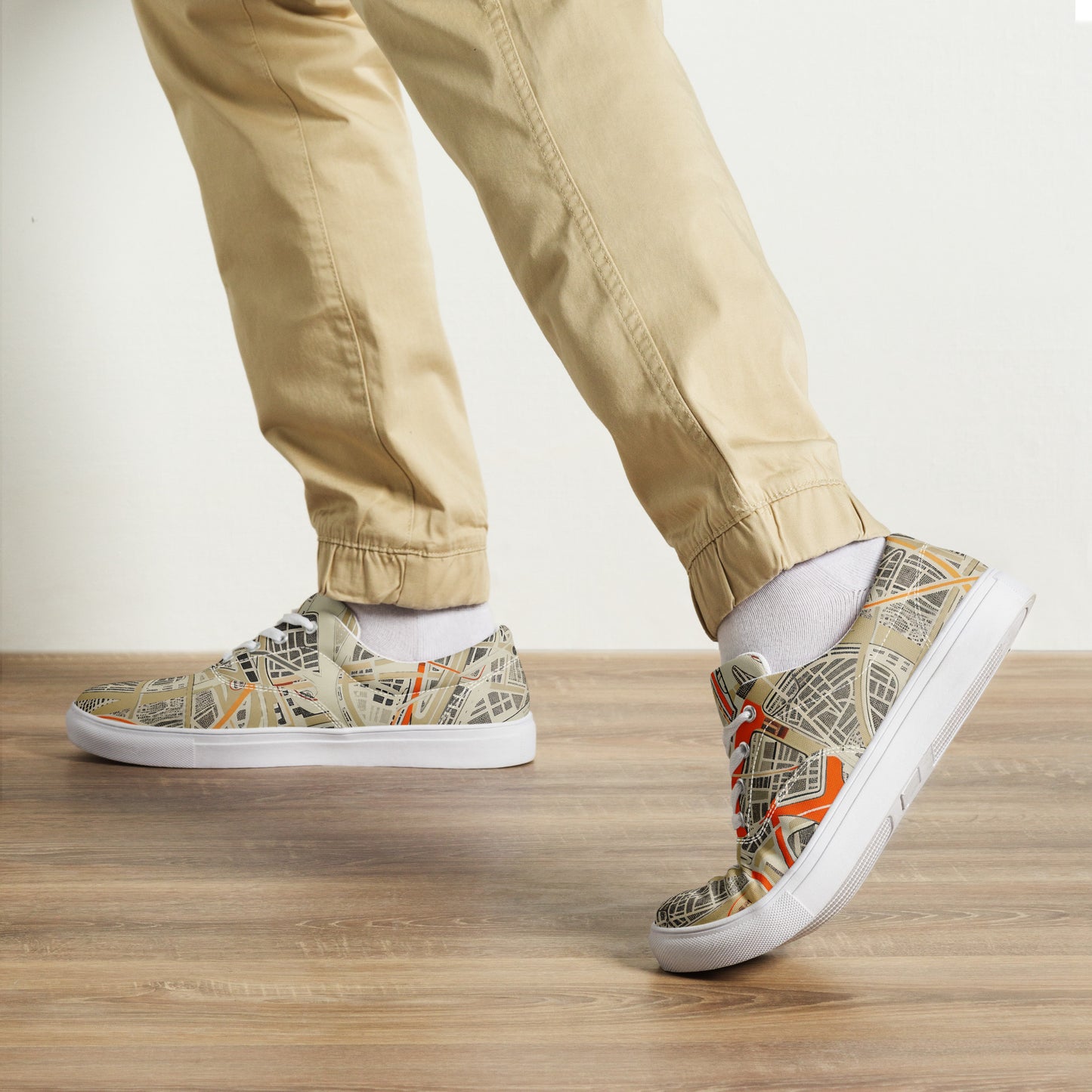 Men’s lace-up canvas shoes