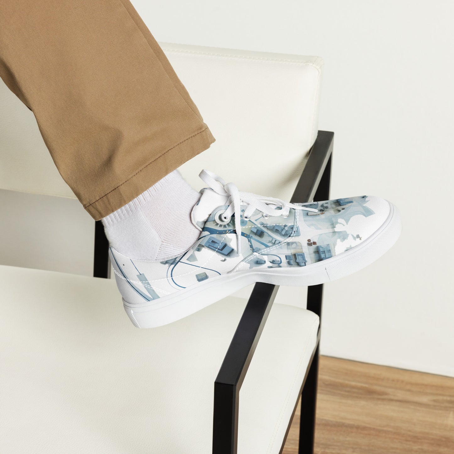 Men’s lace-up canvas shoes