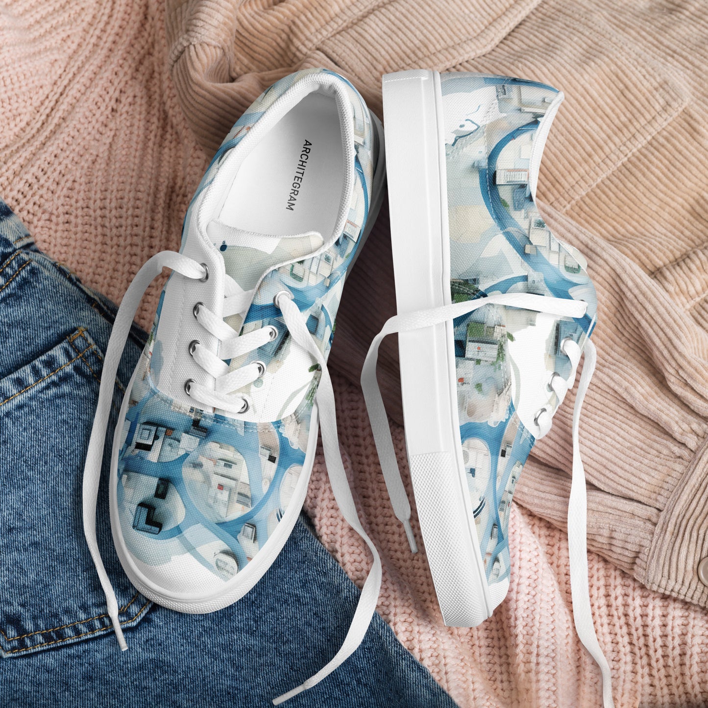 Men’s lace-up canvas shoes