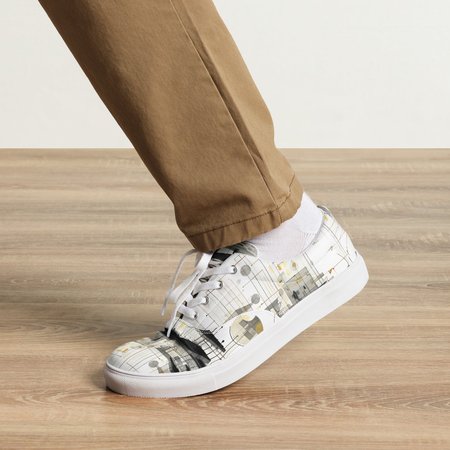 Men’s lace-up canvas shoes
