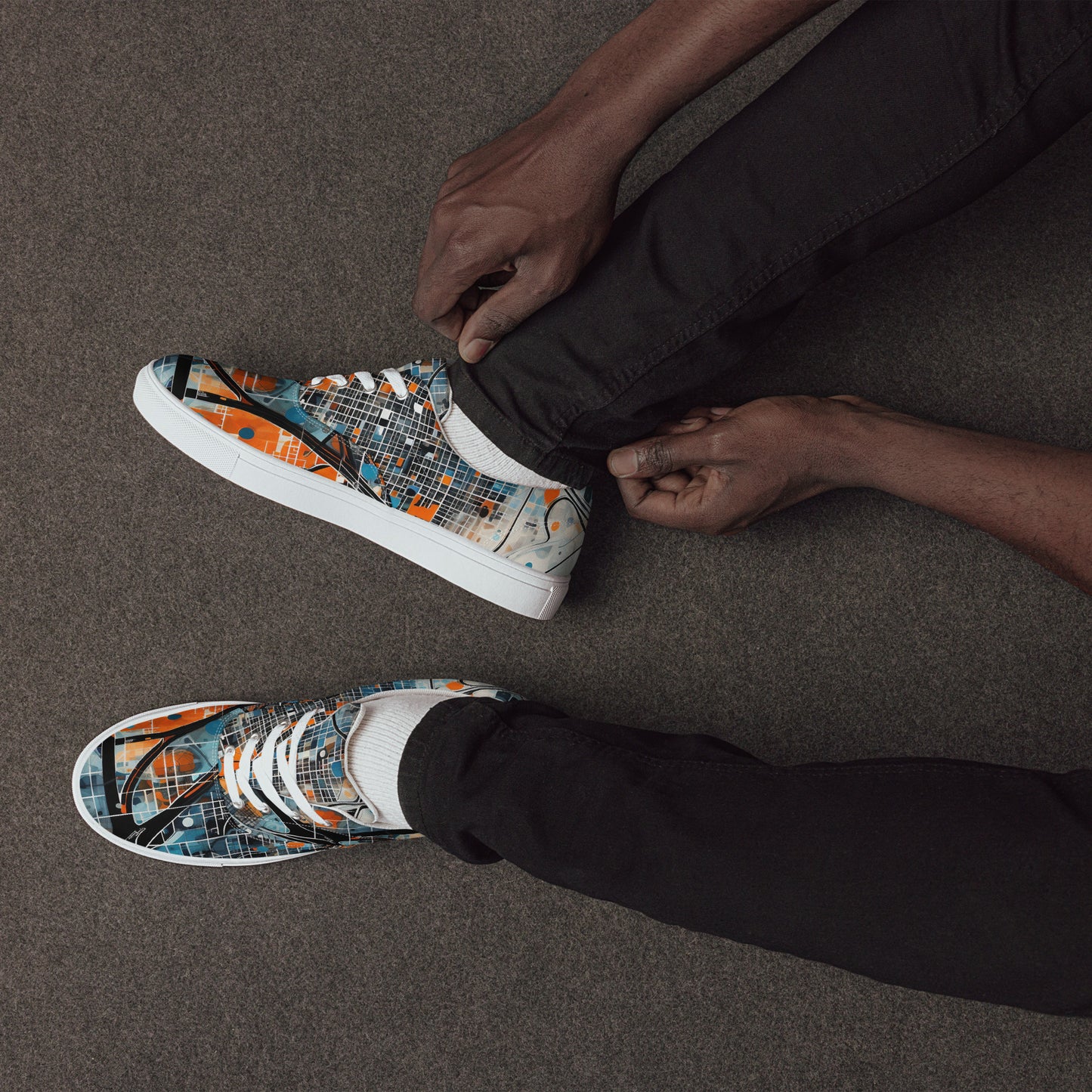 Men’s lace-up canvas shoes