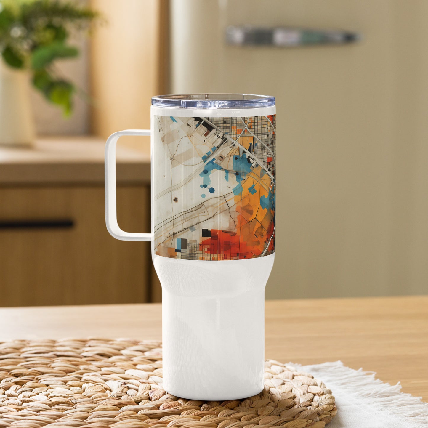 Travel mug with a handle