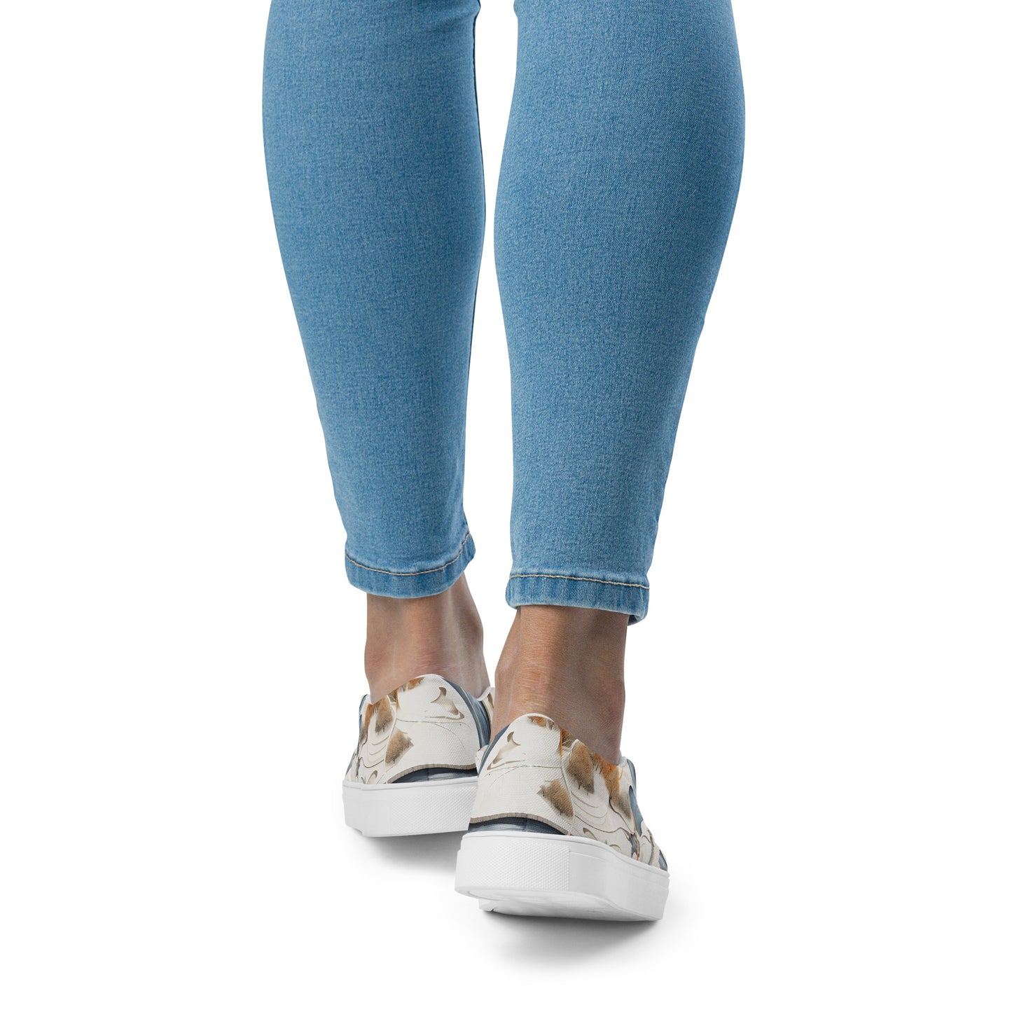 Women’s slip-on canvas shoes