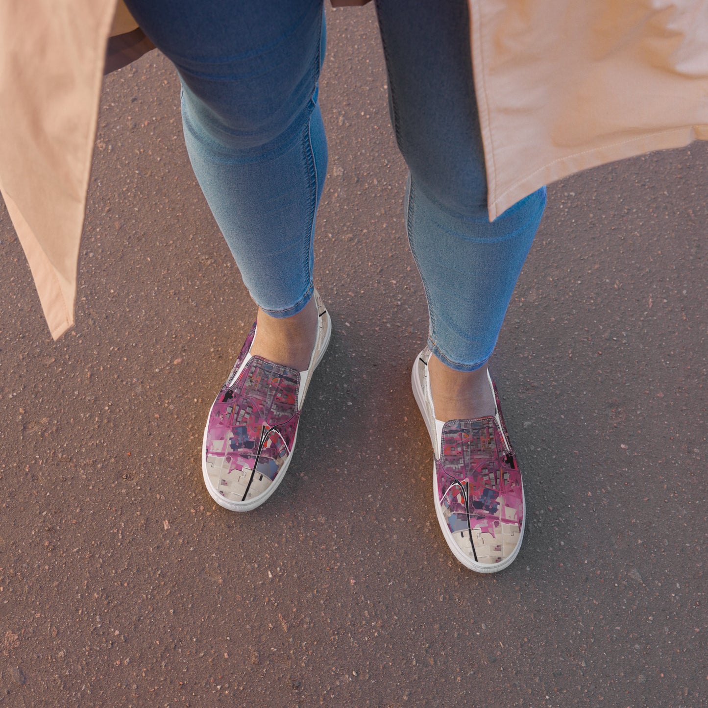Women’s slip-on canvas shoes