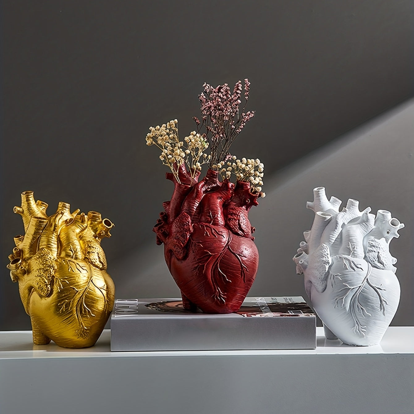 1pc Heart-shaped Resin Ornaments for Desktops and Living Rooms, Including Flower Vases and Dried Flower Arrangements