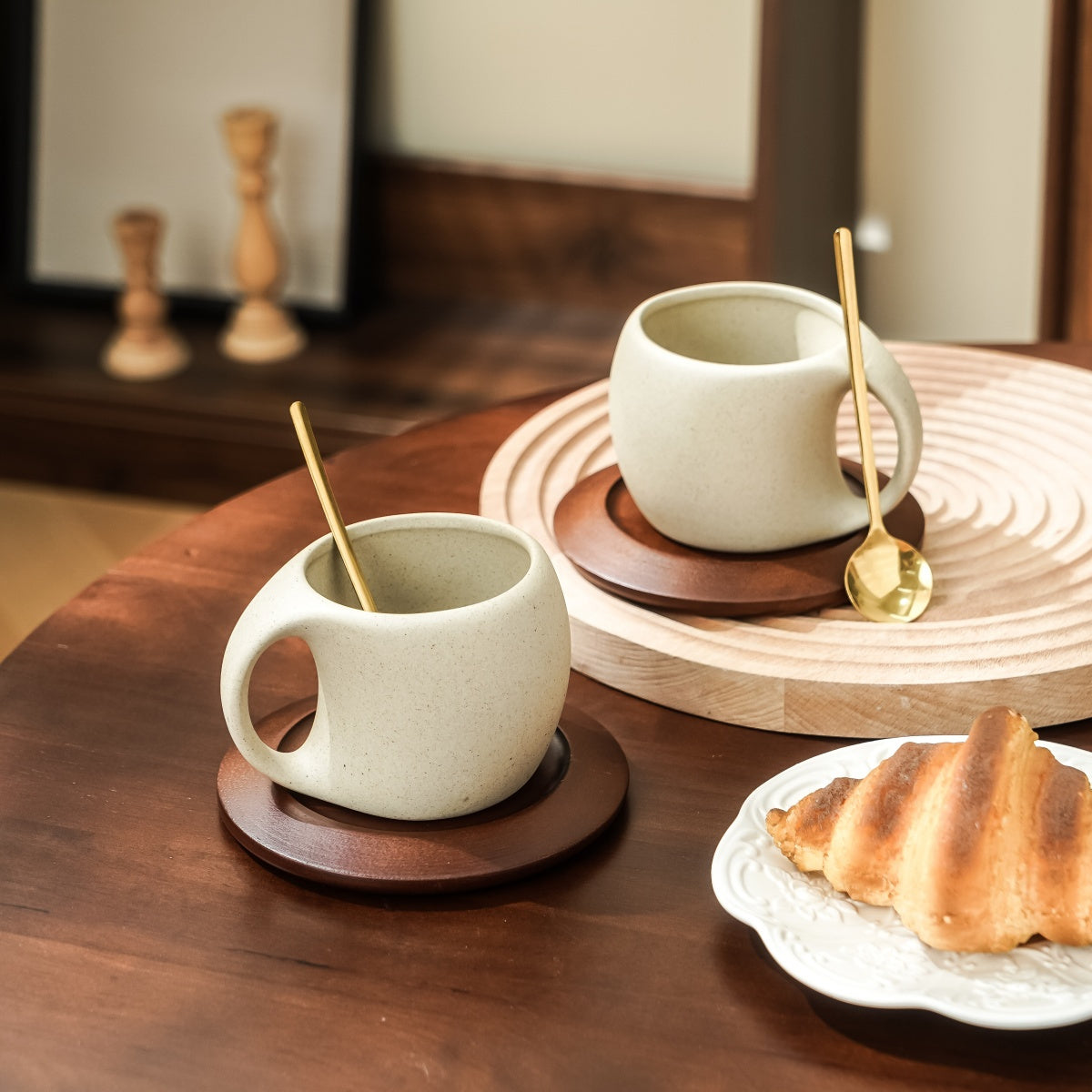 A Set of Ceramic Coffee Cups And Saucers for Home Use, Suitable for The Kitchen, Dining Room, And Living Room. Perfect As a Gift for Drinking Water, Tea, Cold Beverages, And Includes Insulated Mugs for Coffee, Milk, And Fruit