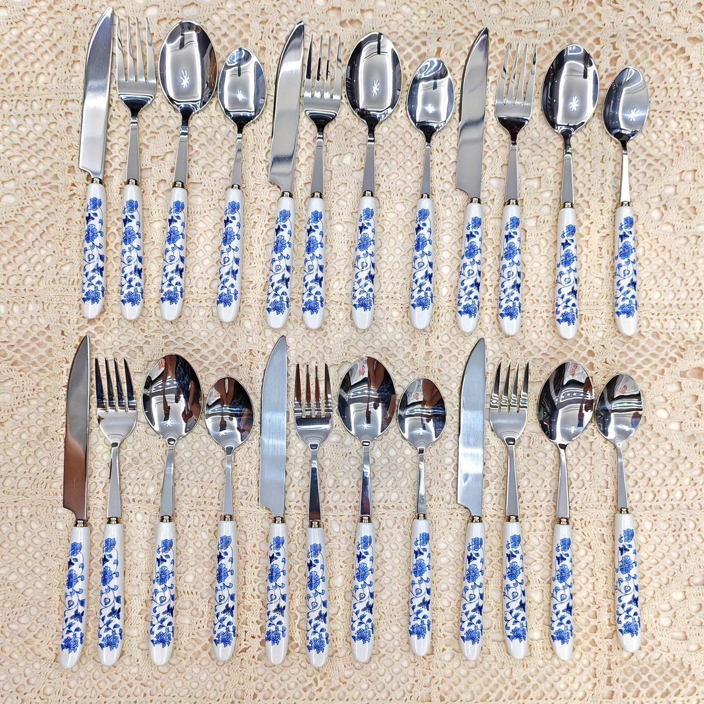 4/24pcs Blue and White Porcelain Ceramic Handle Silverware | Elegant Steak Forks, Table Knife, Spoons, Polished 410 Stainless Steel, Suitable for Restaurants, Kitchens, Daily Dining, Parties, Holiday Gatherings