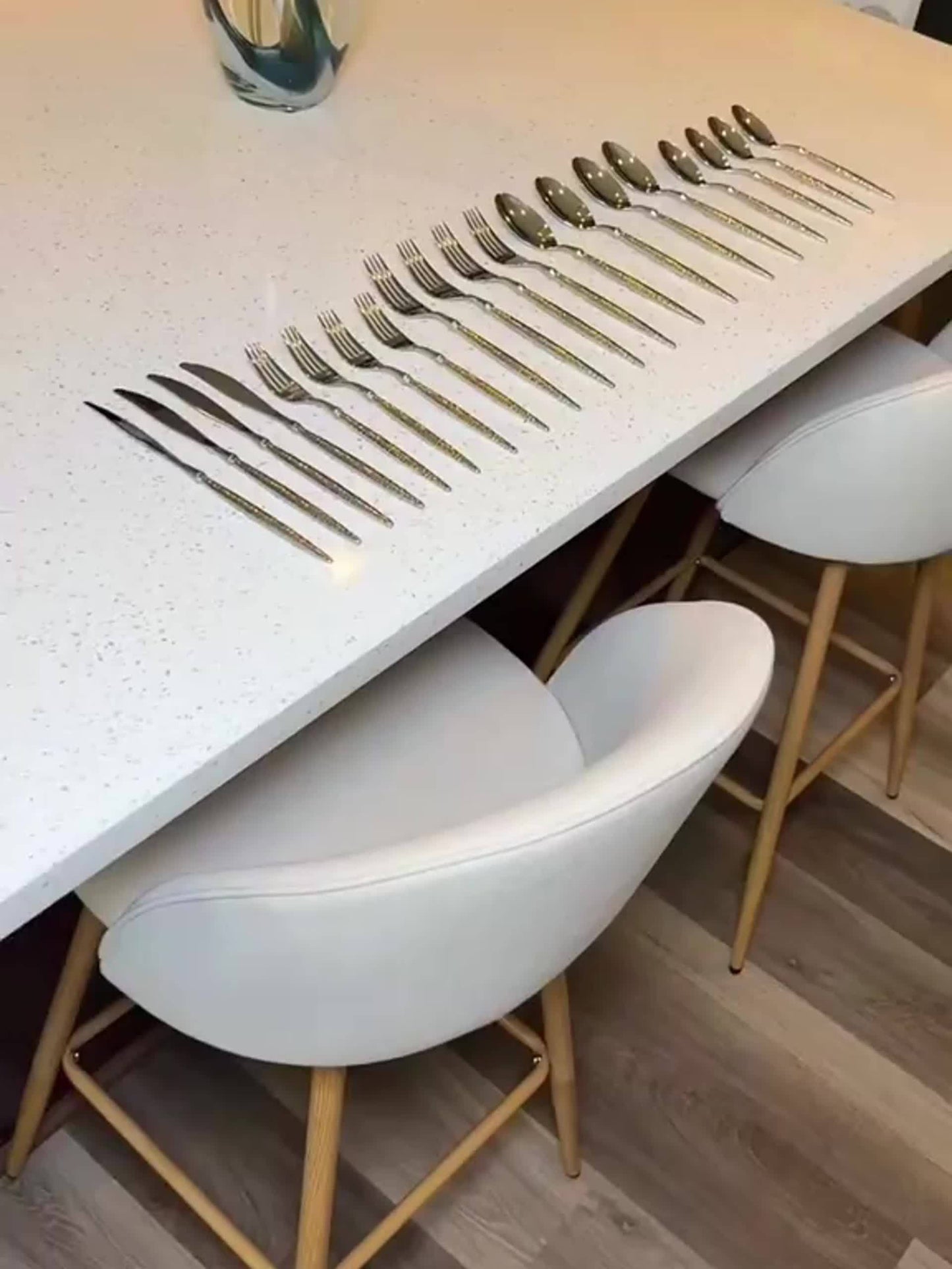 20pcs Silvery Stainless Steel Flatware Set with Hammered Handles, 4/6-Person Service, Includes Knives, Forks And Spoons, Mirror Polished, Dishwasher Safe, Ideal for Family Gatherings