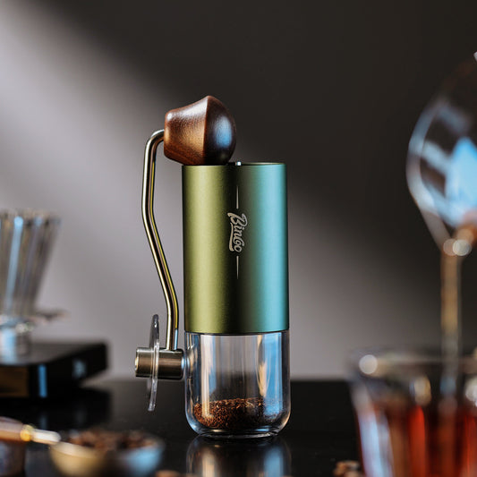 Bincoo Phantom Series Manual Coffee Grinder Featuring 6 Star Steel Burrs, a Portable Hand Crank Mill with Adjustable Grind Settings Suitable for Espresso, Pour Over, French Press, And Drip Coffee, Ideal for Home, Travel, Camp