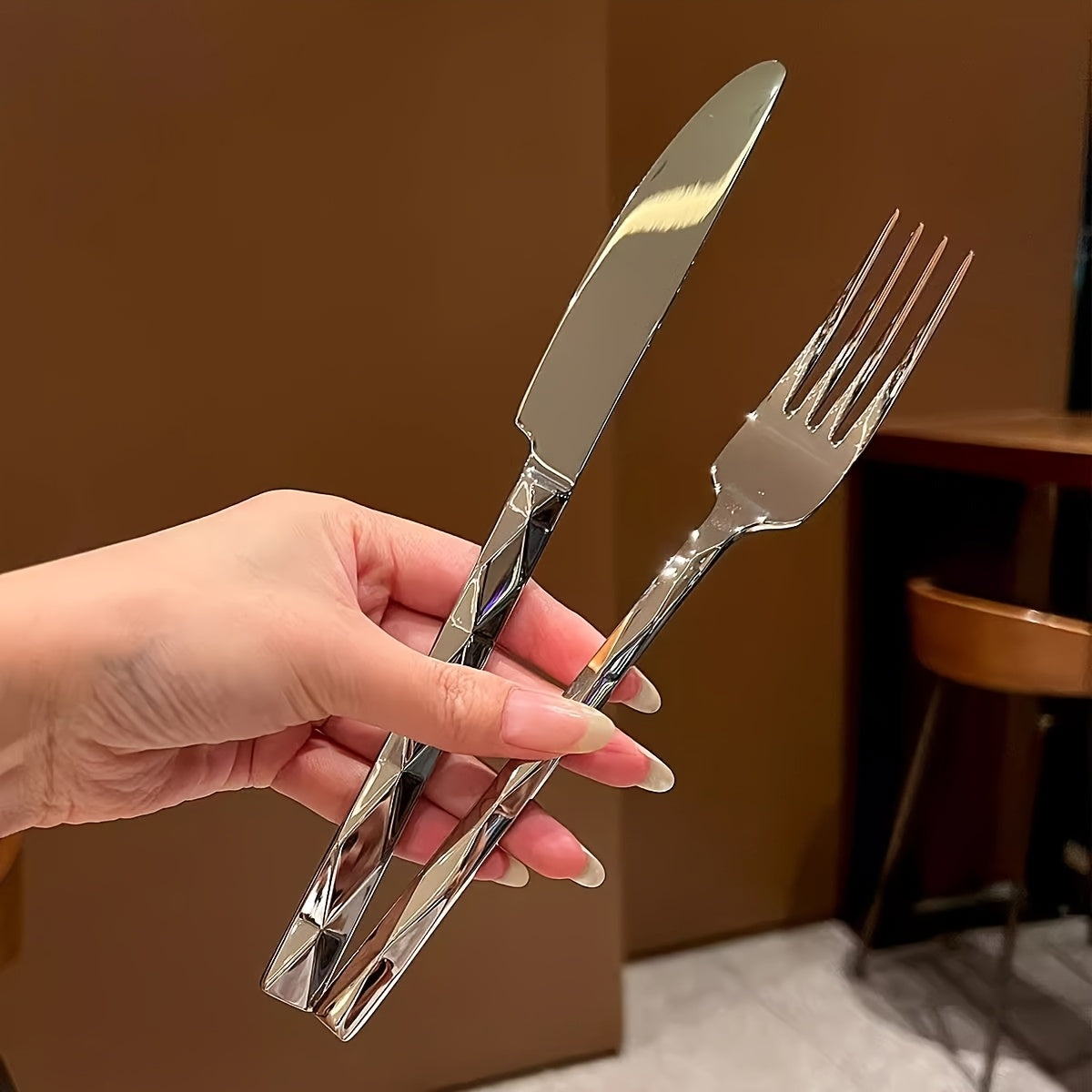 20/40pcs Luxurious Stainless Steel Dinnerware Set | Diamond-Cut Pattern, Elegant Tableware for Kitchen, Home, Weddings, Parties, Christmas, and Housewarming, Polished Mirror End, Dishwasher Safe