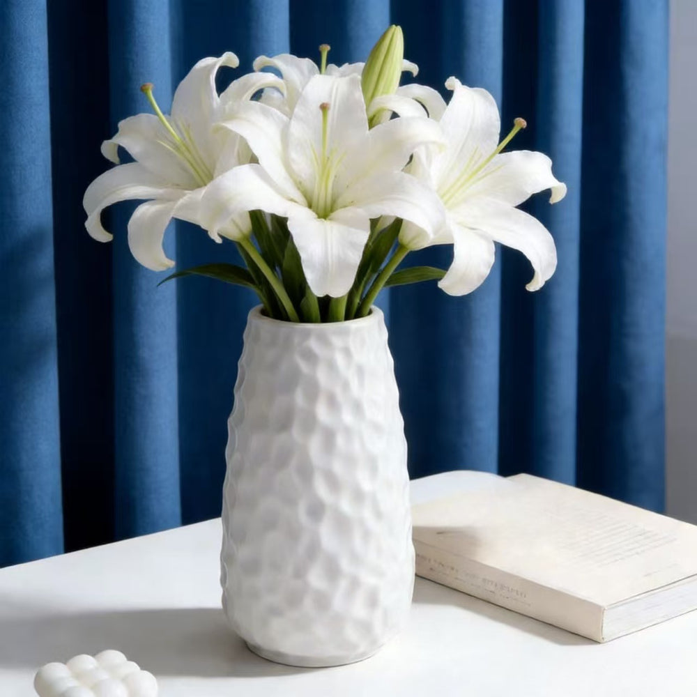 Modern Nordic Bohemian White Hammered Wave Vase - Round Cylindrical Hammered Texture Centerpiece Suitable for Dried Flowers, Artificial Gemstones, Wedding,, Home Decor - Elegant Tabletop Vase for Centerpiece, Plastic Vase