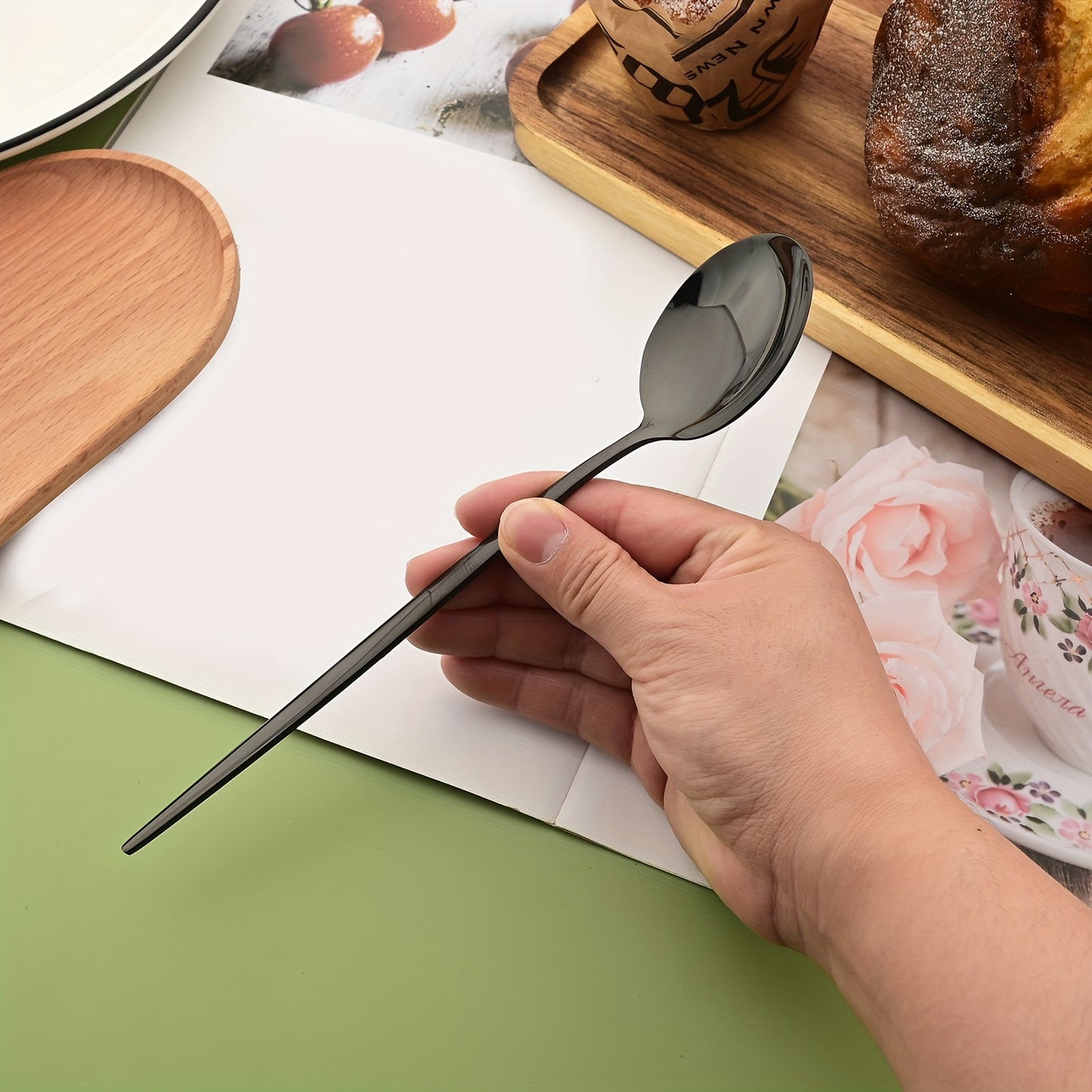 Mirror Polished Western Tableware Set 16pcs, Stainless Steel Tableware Set for 4 People, Including 4 Dinner Knives, 4 Dinner Forks, 4 Dinner Spoons, 4 Teaspoons, Suitable for Home Kitchen and Restaurant, Dishwasher Safe