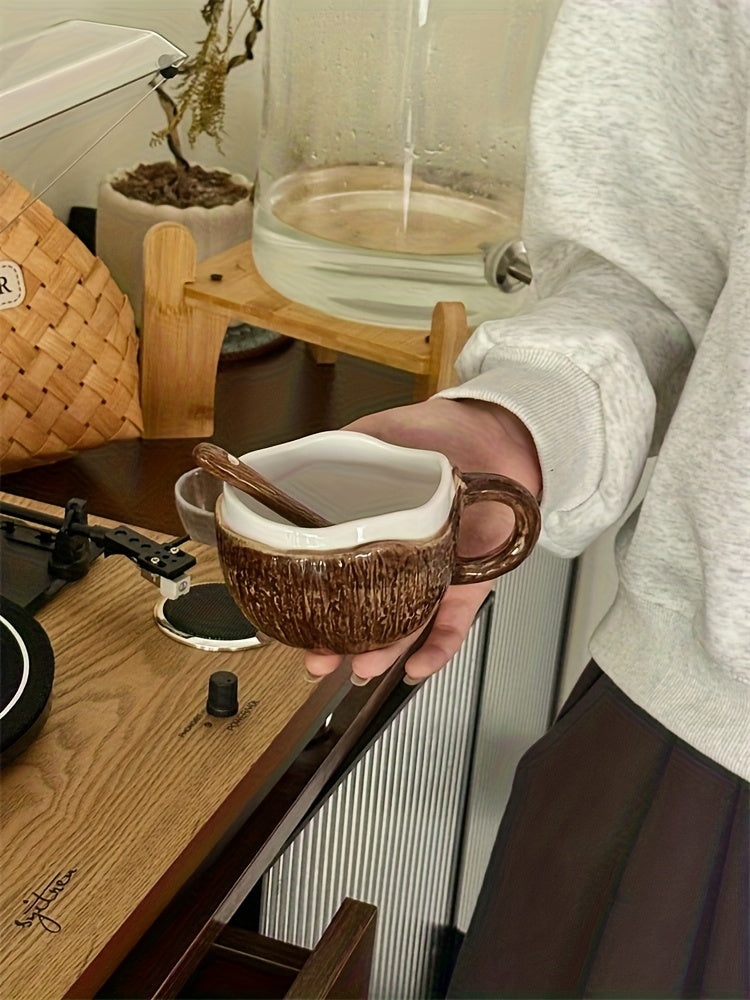 A Ceramic Coffee Mug Designed Like a Coconut Shell, Complete with a Spoon. This Novelty Tropical Mug Is Perfect for Afternoon Tea, Yogurt, And Fruit. It Is Safe for Both The Dishwasher And Microwave
