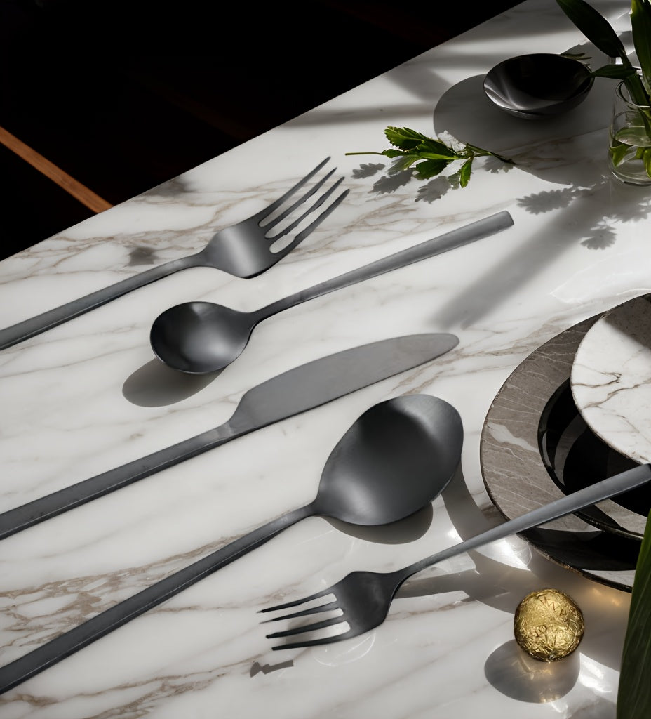 40pcs Luxury Black Matte Stainless Steel Cutlery Set, Knife Fork Spoon Western Flatware Set, Dishwasher Safe, Perfect for Home, Restaurant, Hotel, Parties & Weddings, Serves 6 People