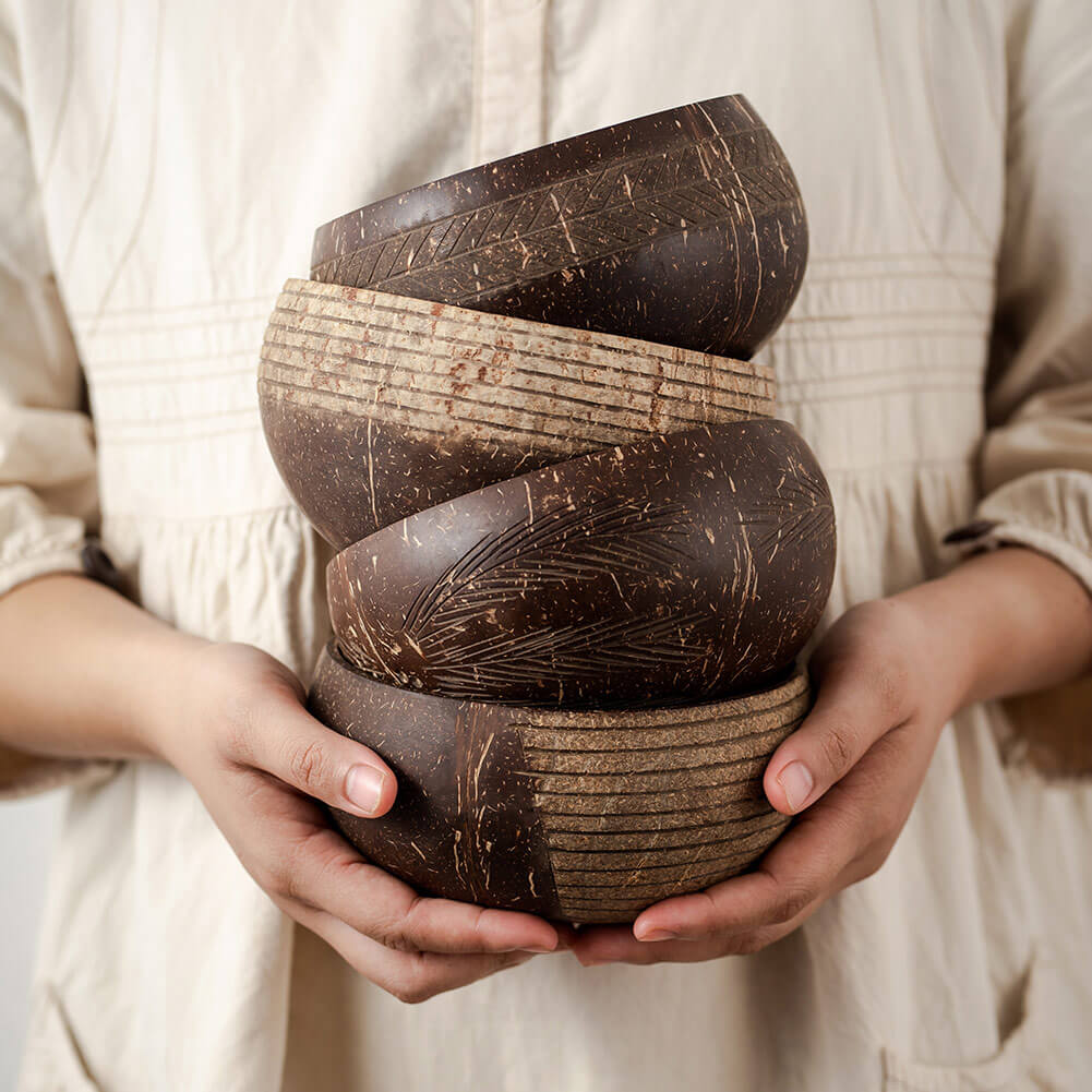 Eco-Friendly Coconut Bowls & Spoons Set - Reclaimed Coconuts, Plastic-Free, 4-Piece.