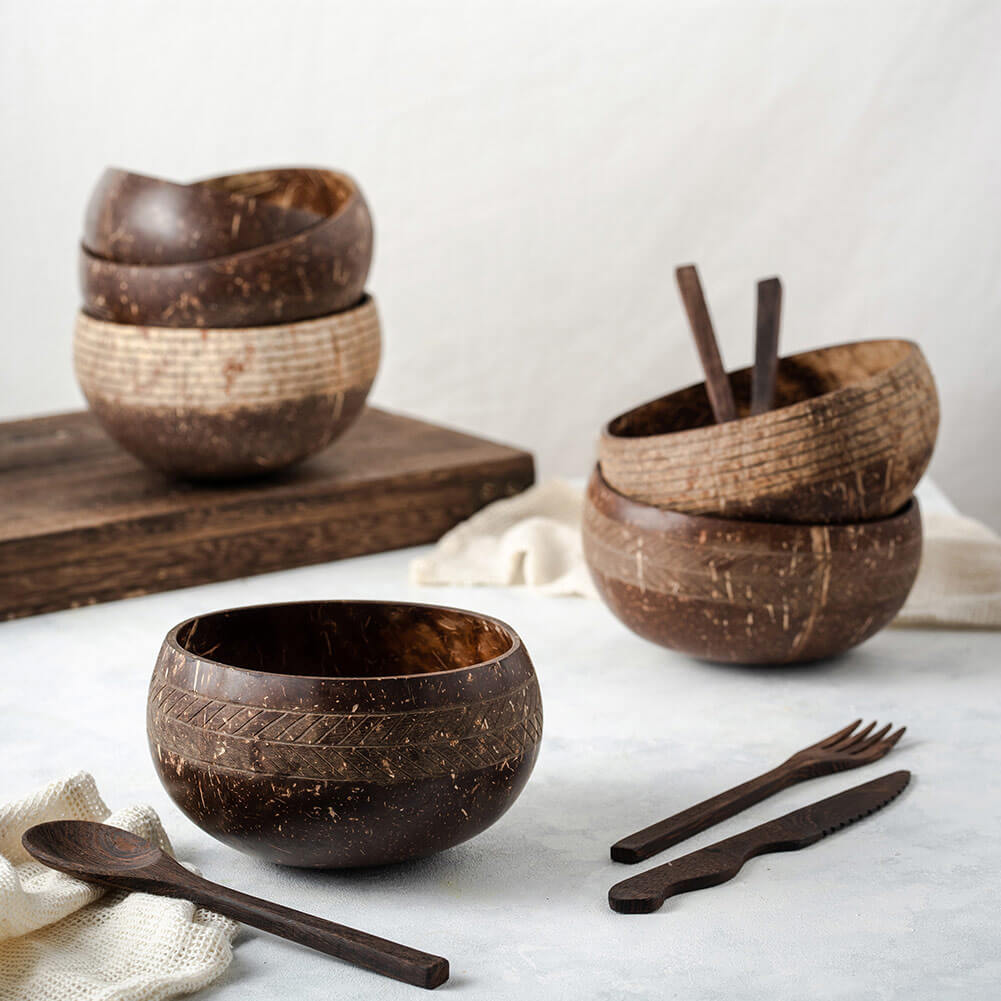 Eco-Friendly Coconut Bowls & Spoons Set - Reclaimed Coconuts, Plastic-Free, 4-Piece.