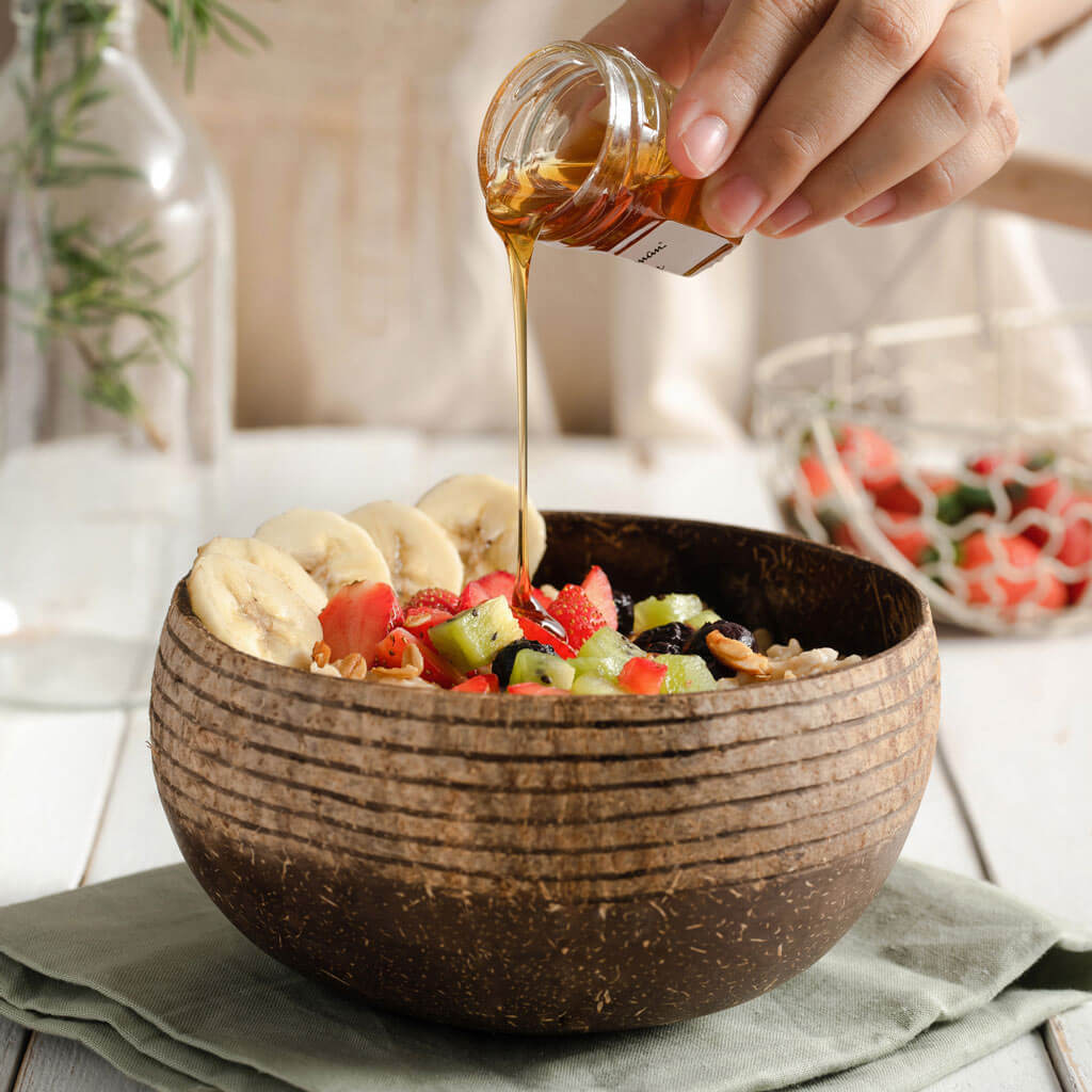 Eco-Friendly Coconut Bowls & Spoons Set - Reclaimed Coconuts, Plastic-Free, 4-Piece.
