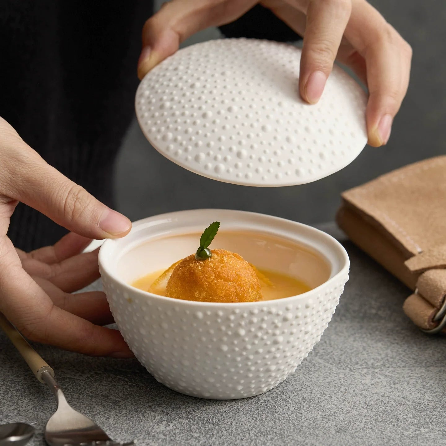 Matte Sea Urchin Texture Ceramic Bowl with Lid - Modern Dessert Cups