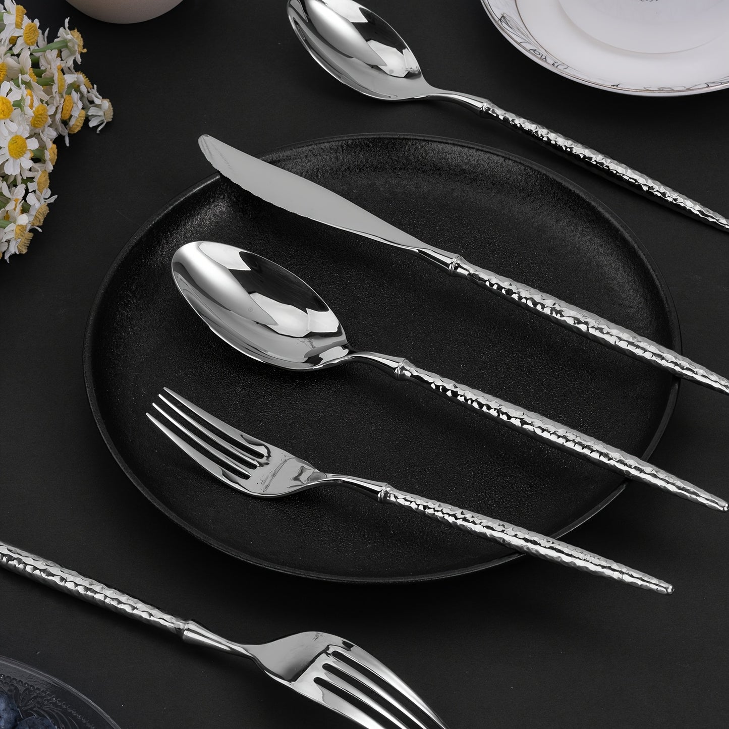 20pcs Silvery Stainless Steel Flatware Set with Hammered Handles, 4/6-Person Service, Includes Knives, Forks And Spoons, Mirror Polished, Dishwasher Safe, Ideal for Family Gatherings