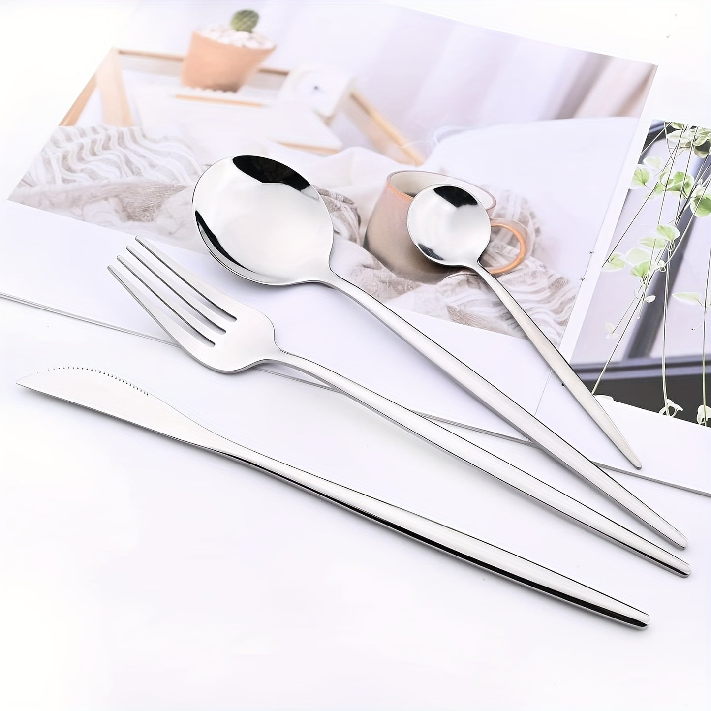 Mirror Polished Western Tableware Set 16pcs, Stainless Steel Tableware Set for 4 People, Including 4 Dinner Knives, 4 Dinner Forks, 4 Dinner Spoons, 4 Teaspoons, Suitable for Home Kitchen and Restaurant, Dishwasher Safe