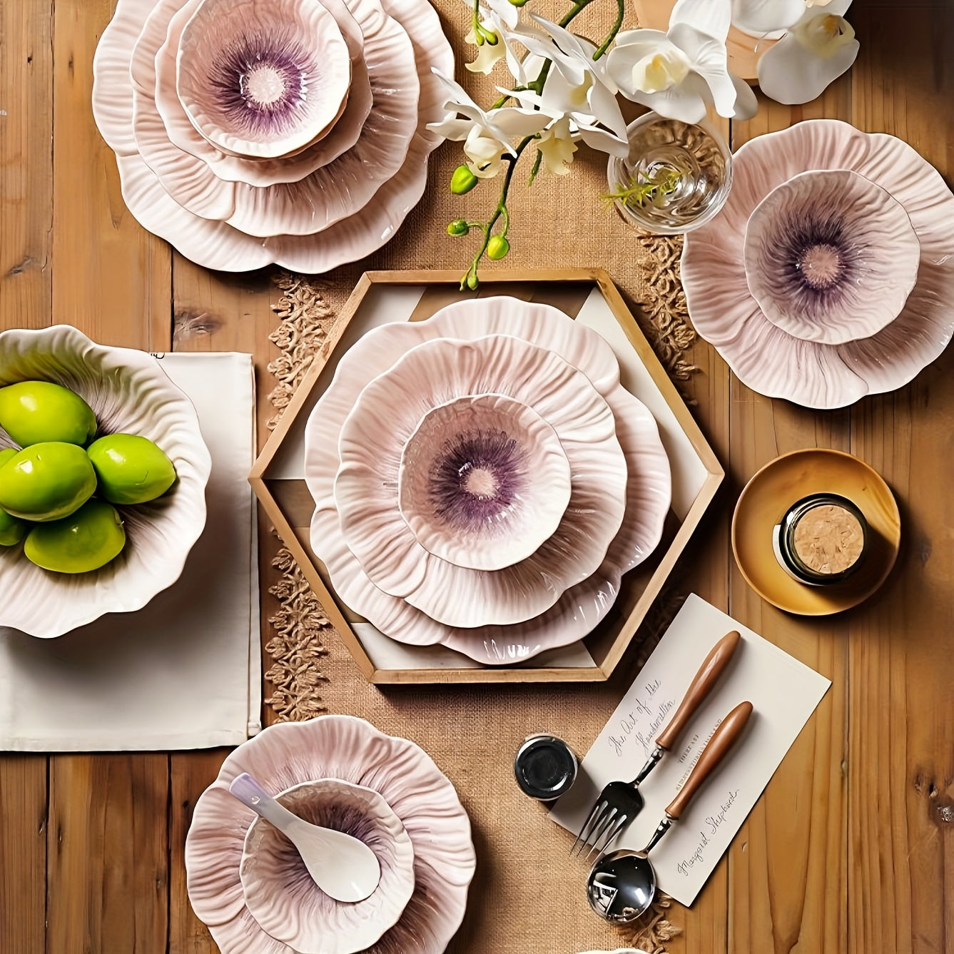 Purple Petal-Shaped Ceramic Tableware Set – Decorative Floral-Inspired Design