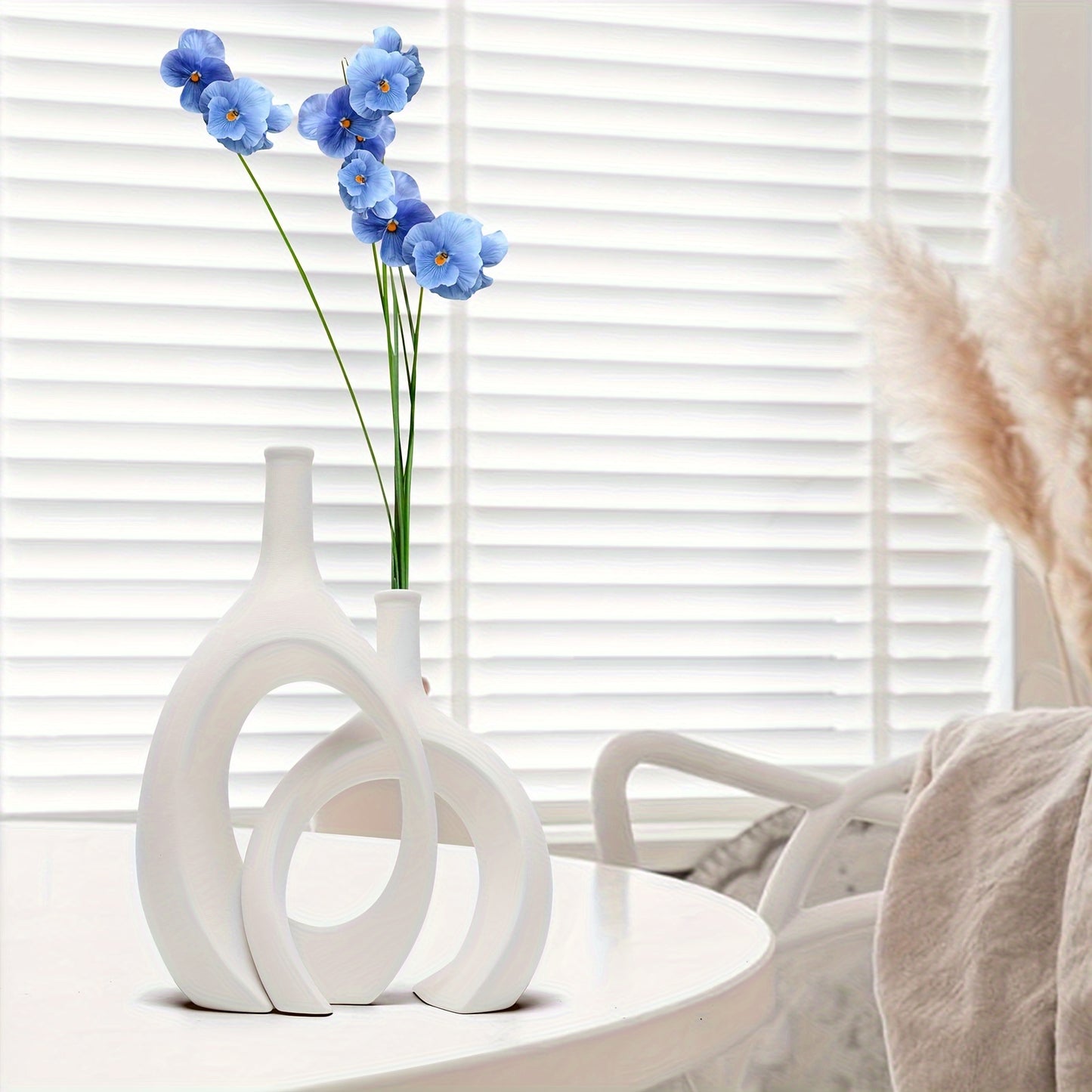 2pcs/set Ceramic Hollow Vase, Round Modern Donut Boho Aesthetic Vases for Nordic Minimalist Book Style Shelf Decor, Trendy Home Living Room Entryway Coffee Table Decorative