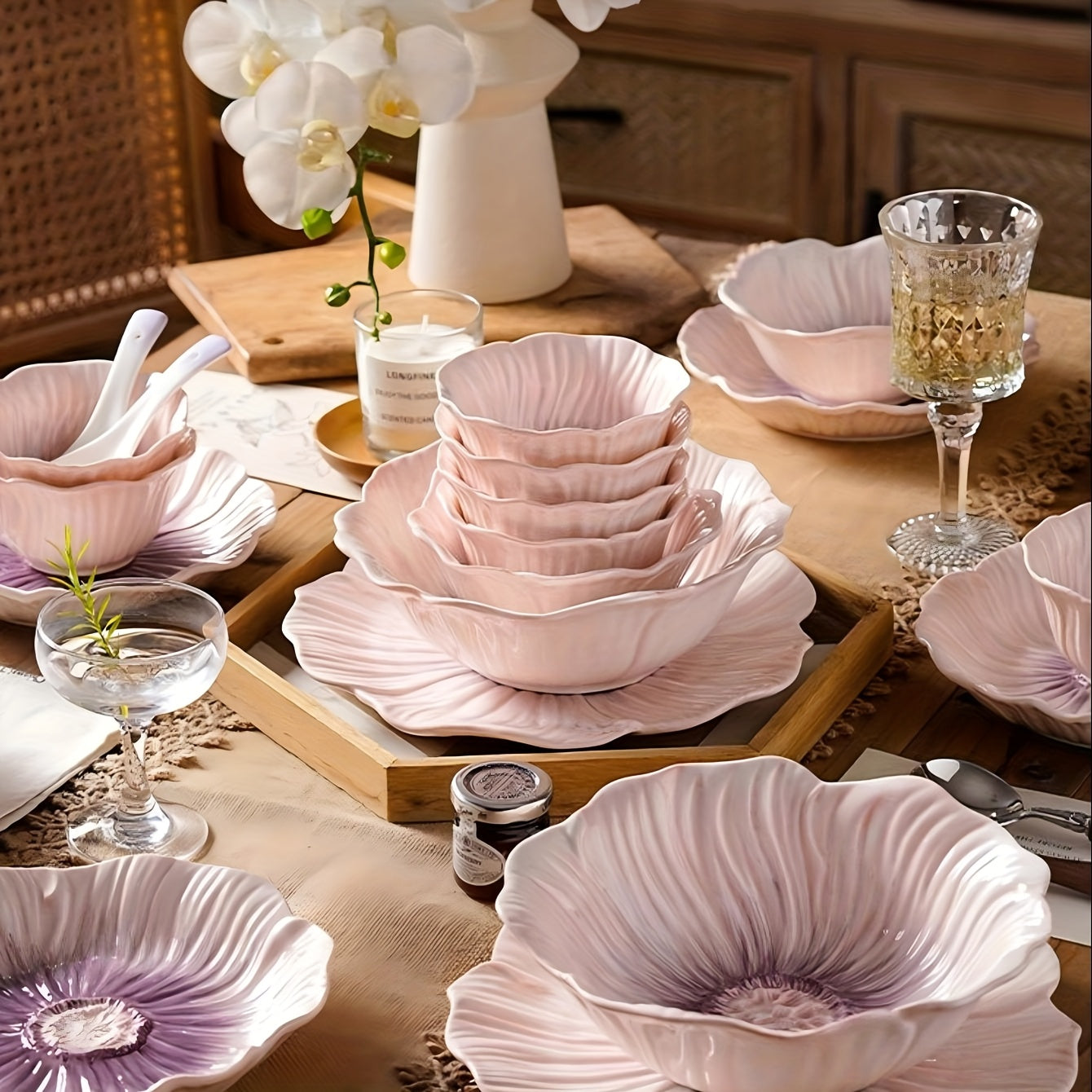 Purple Petal-Shaped Ceramic Tableware Set – Decorative Floral-Inspired Design