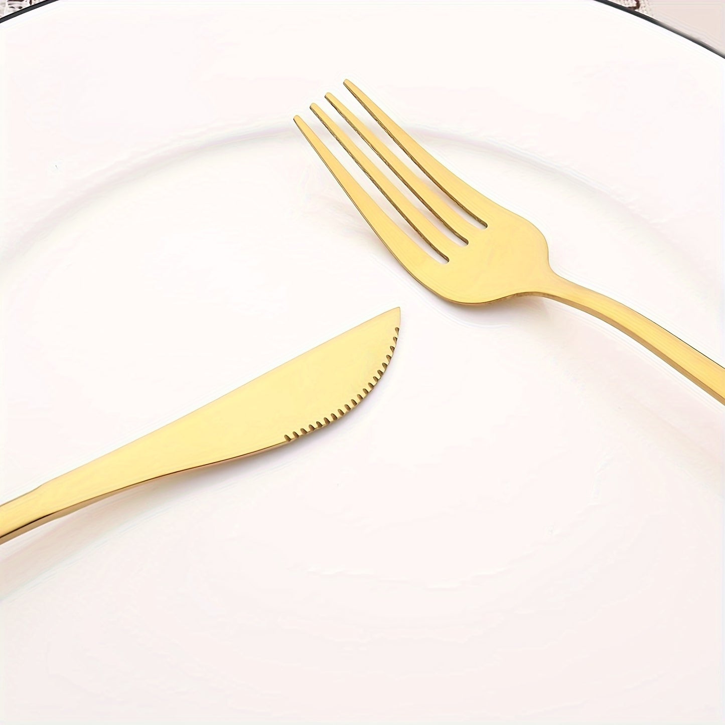 Mirror Polished Western Tableware Set 16pcs, Stainless Steel Tableware Set for 4 People, Including 4 Dinner Knives, 4 Dinner Forks, 4 Dinner Spoons, 4 Teaspoons, Suitable for Home Kitchen and Restaurant, Dishwasher Safe